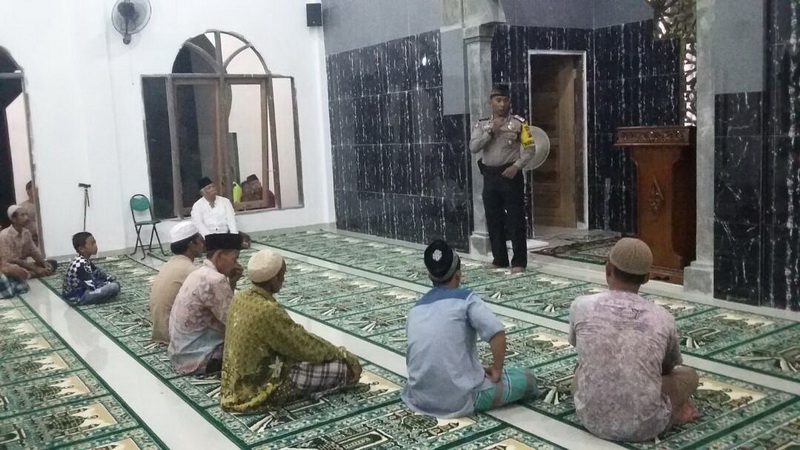 Gelorakan Pesan Kamtibmas Dalam Safari Ramadhan ke Masjid